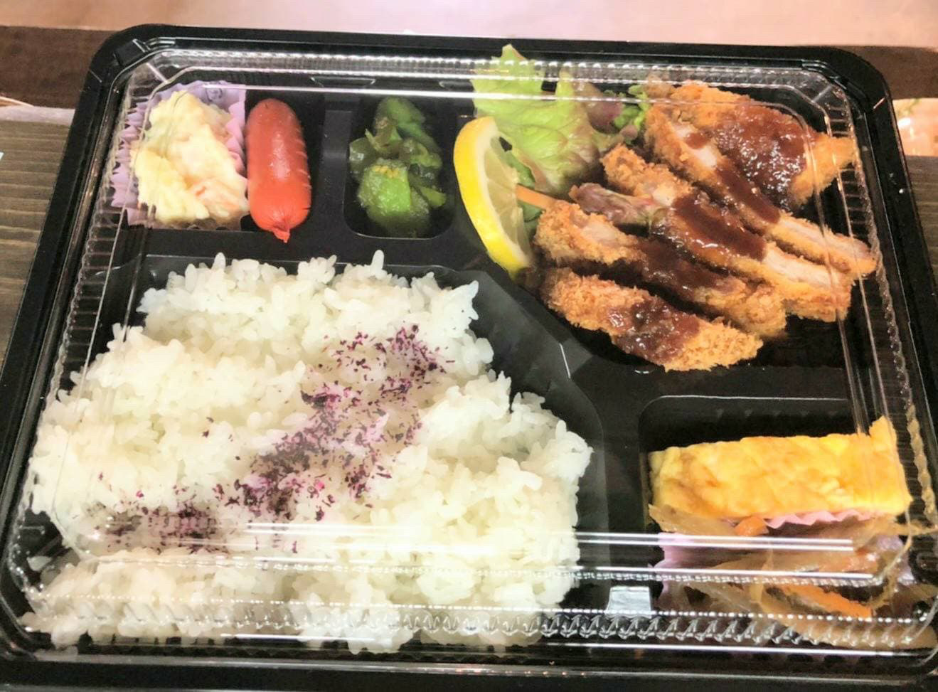 豚カツ弁当