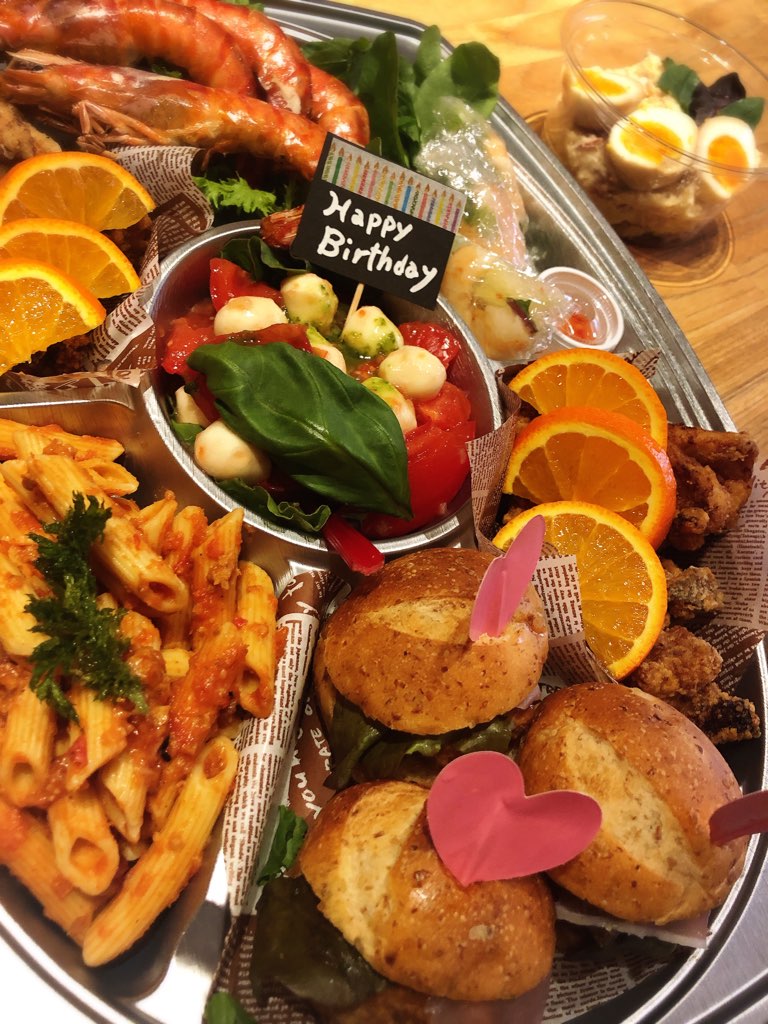 『おうちdeパーティーオードブル3～4人分』　お好きなメニューに「外食気分」を添えて盛りつけたオードブル。誕生日や結婚記念日などのおうちパーティーを盛り上げるひと皿です。